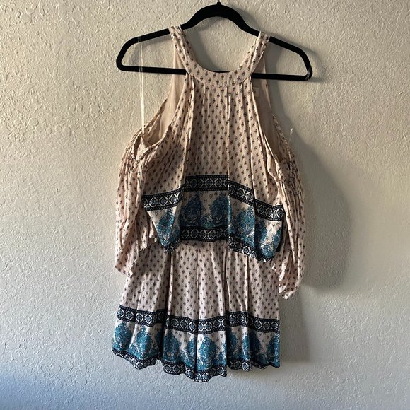 Open shoulder sleeve jumpsuit - Picture 1 of 4